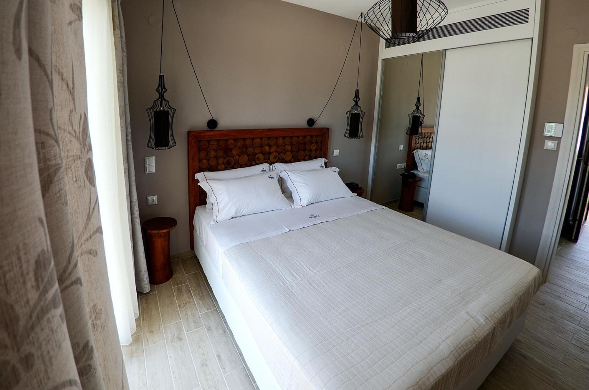 Hatzoudis Luxury Suites 크리시 아모우디아 외부 사진